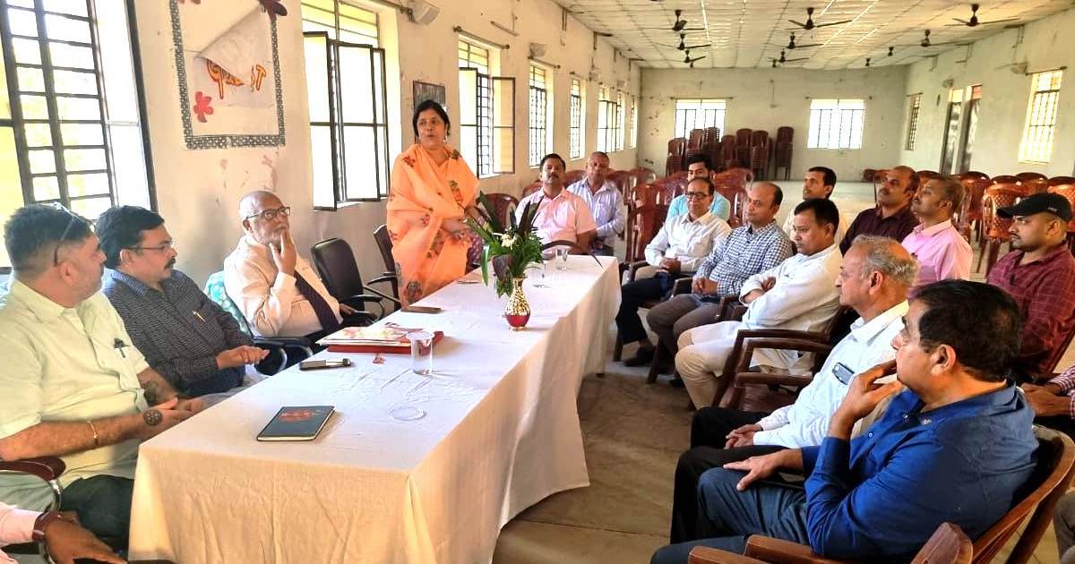 Best teacher award for teacher and scholarship to meritorious children